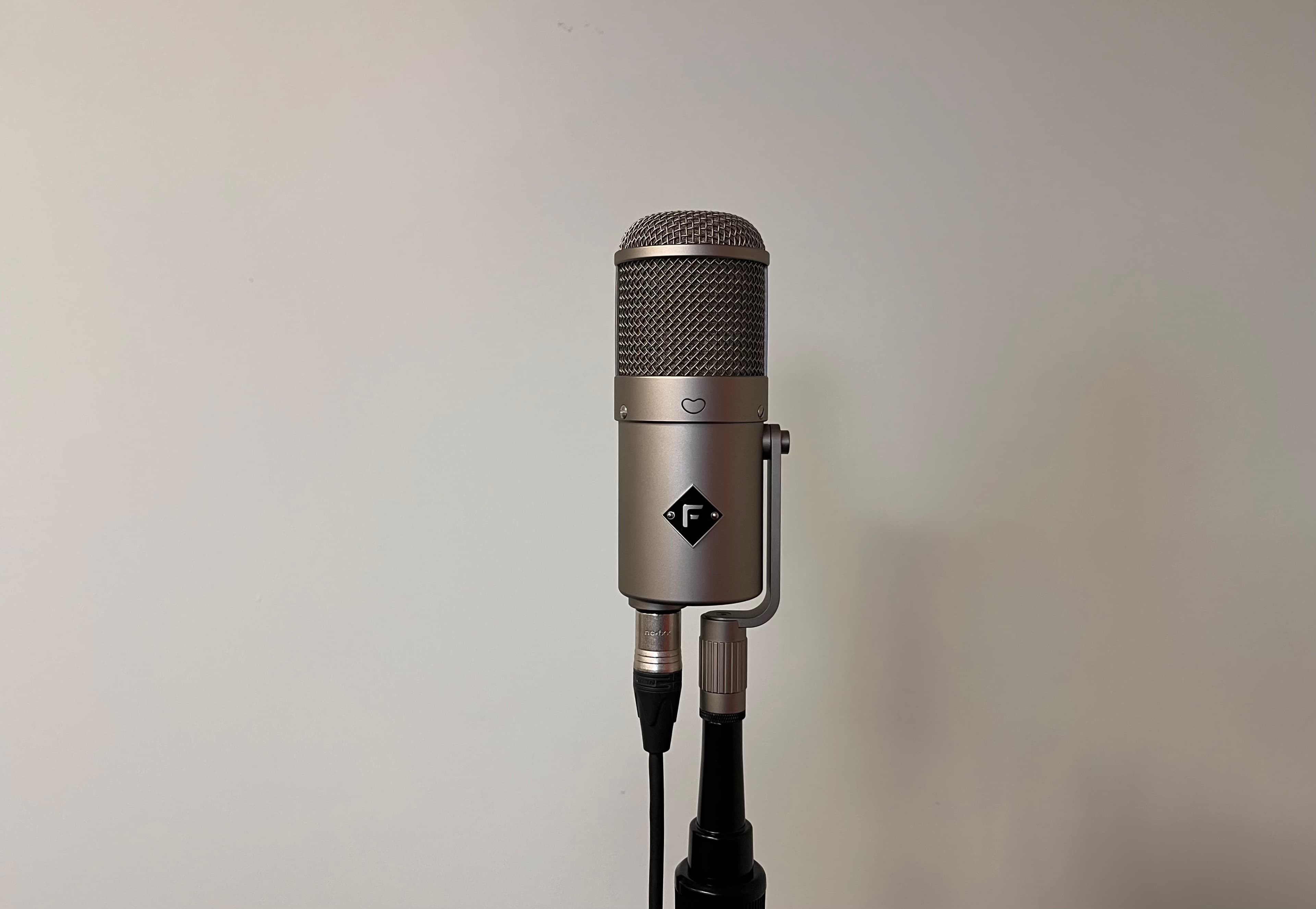 Fortin DB7F microphone